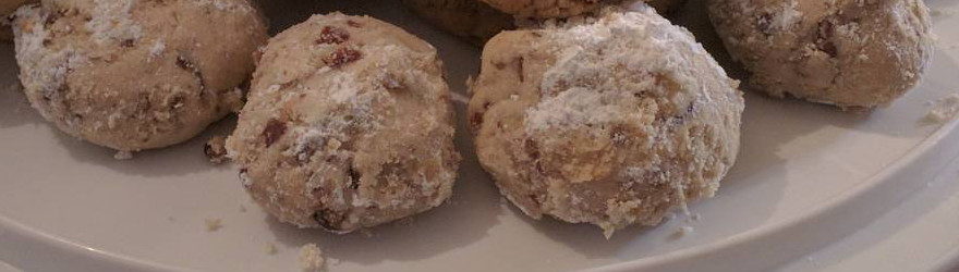 Recipe: Mexican Wedding Cakes - dylanwolf.com